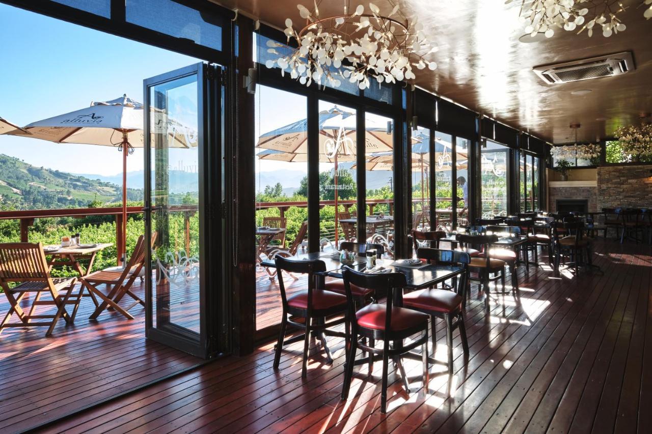 Alluvia Boutique Winery & Luxury Accommodation Stellenbosch Exterior foto Restaurant